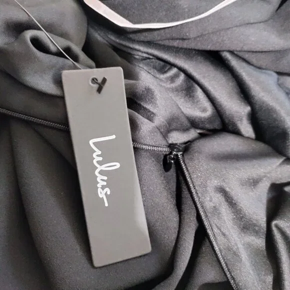 Lulus Katrina Black Strappy Sleeveless Skater Dress Size Medium NWT - Picture 7 of 11